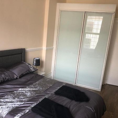 Sandy Pad'S Apartments Rhyl Ngoại thất bức ảnh